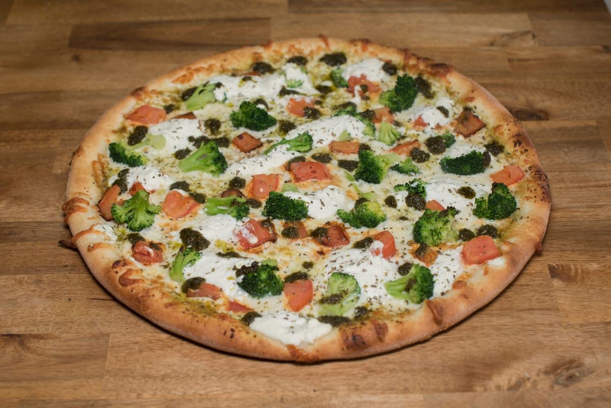 14" Large Broccoli Pesto Pizza