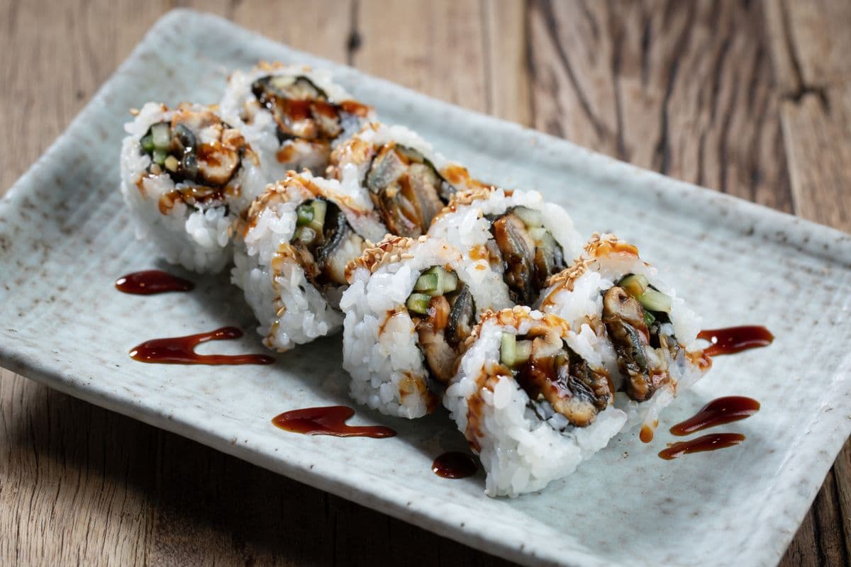 E15. Unagi Roll