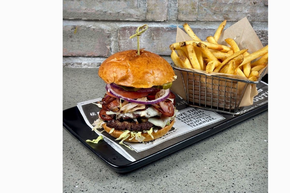 Deluxe Burger