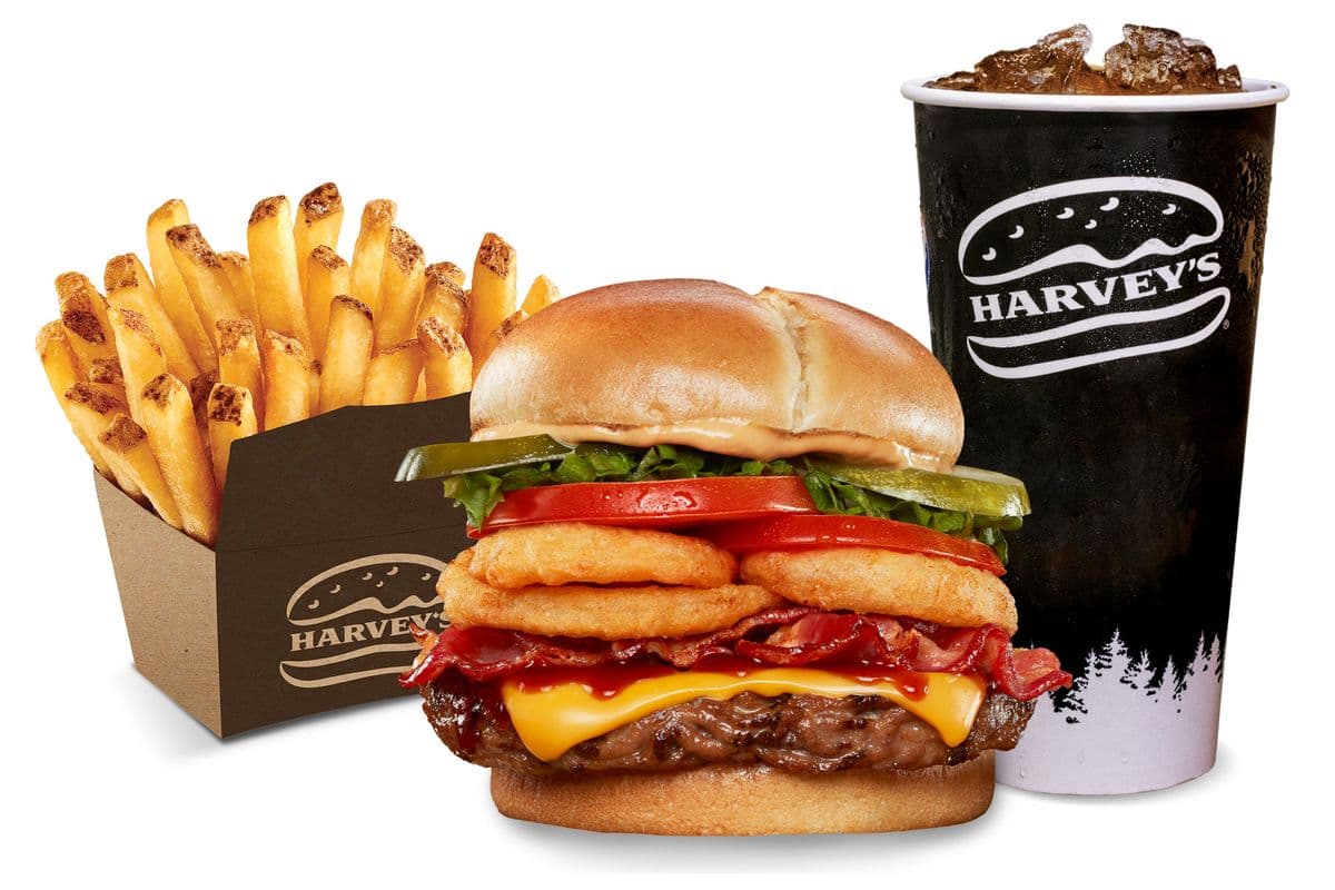 Trio Angus BBQ avec bacon, rondelles et fromage / Angus BBQ Bacon Ringer Melt Combo