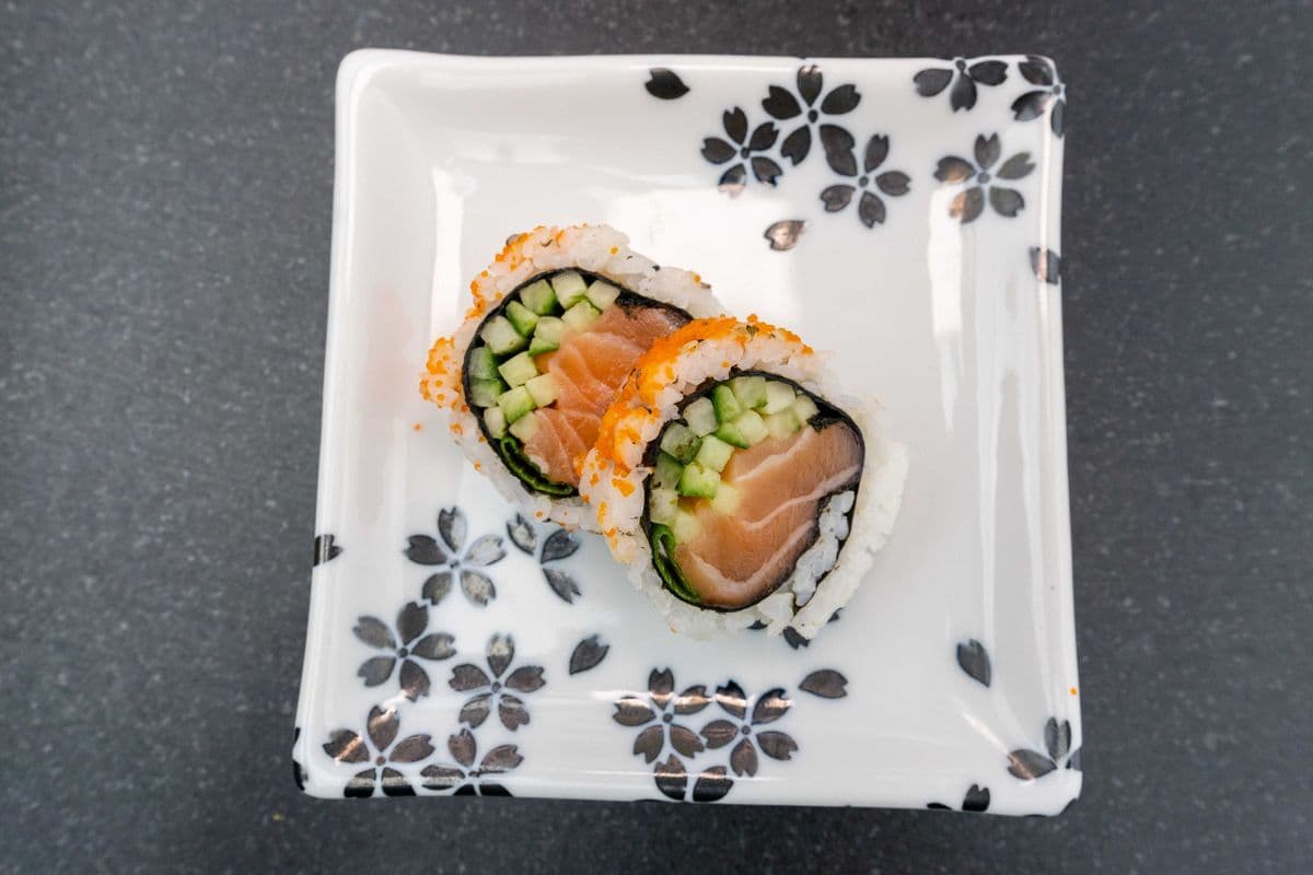 Spicy Salmon (6 pcs)