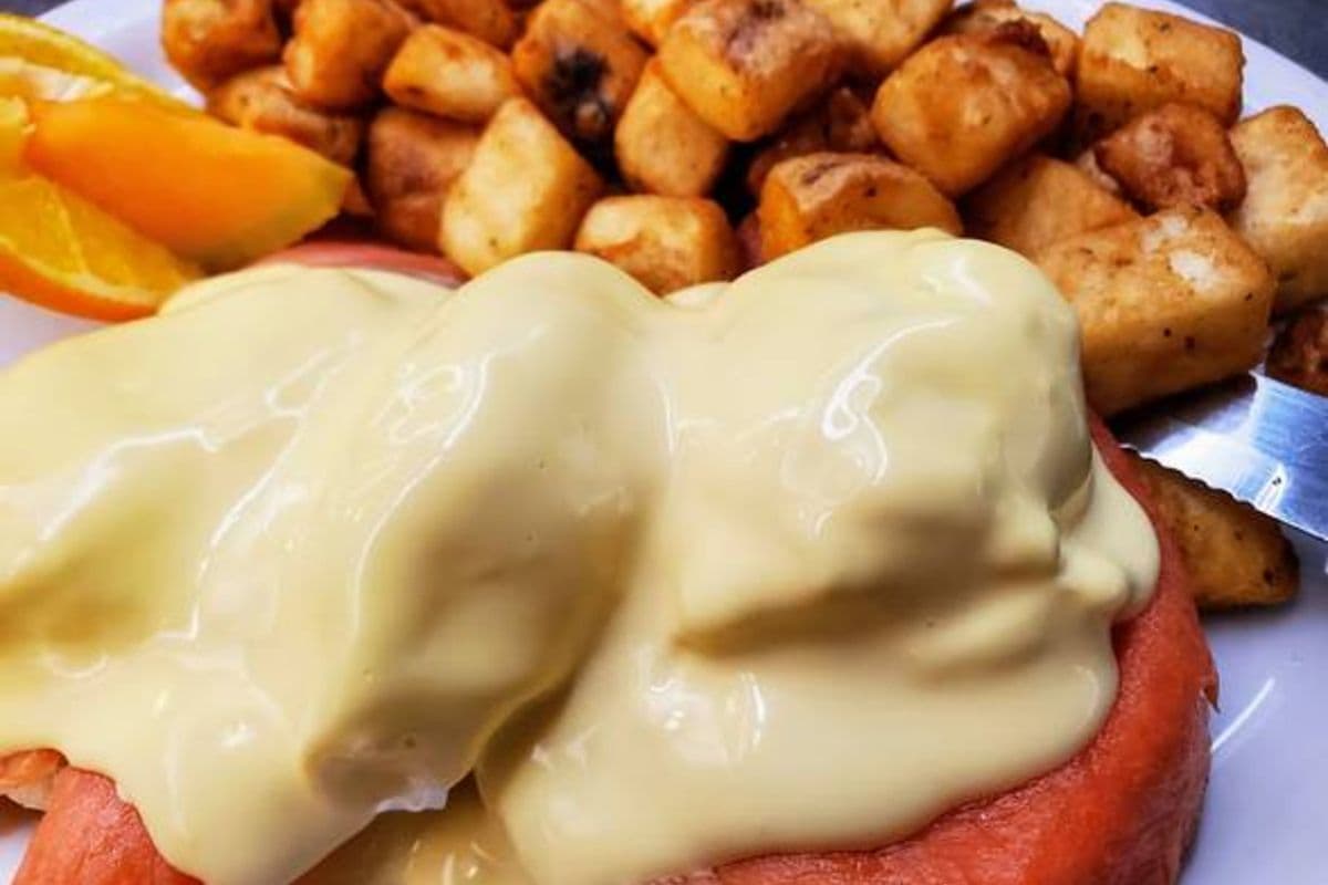 Eggs Benedicts with Smoked Salmon