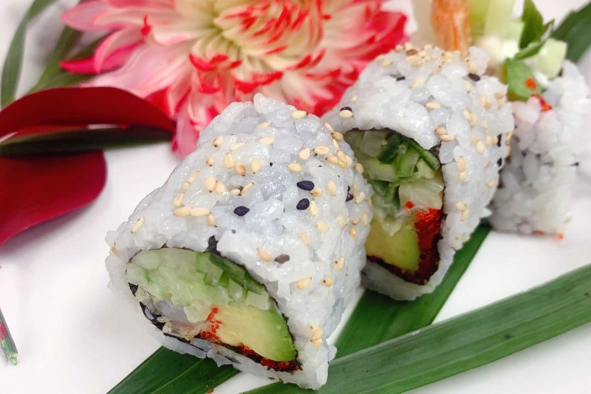 D13. Dynamite Roll