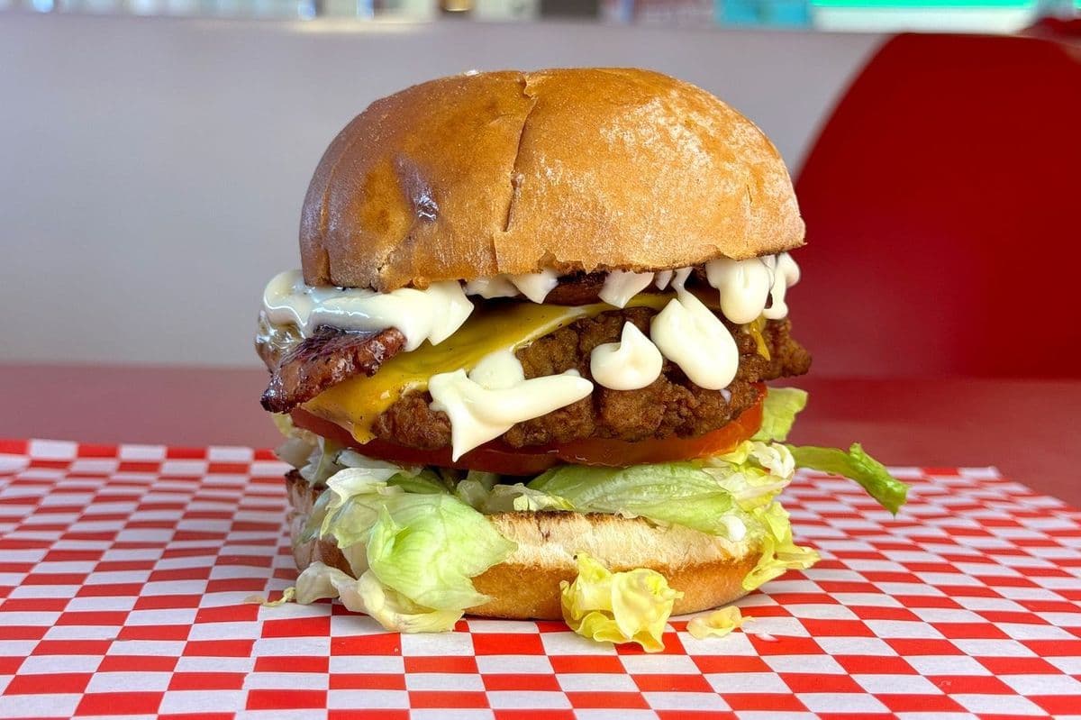 Chicken Club Burger