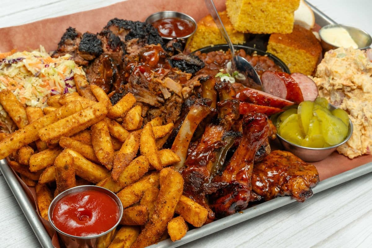 BBQ Family-Style for Six Peeps