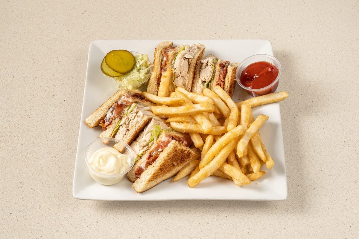 Trio club sandwich
