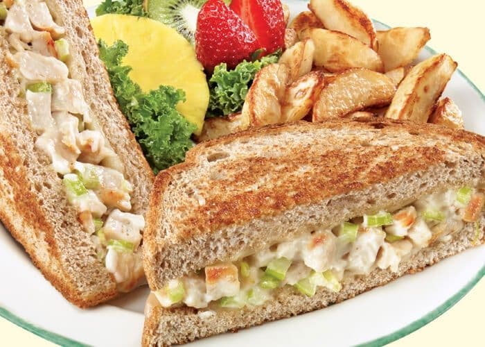 Chicken melt with potatoes (1010 Cals.)