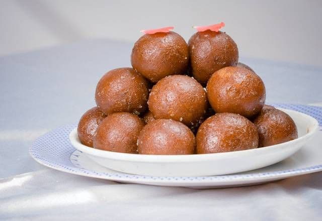 Gulab Jamun (4 pcs)