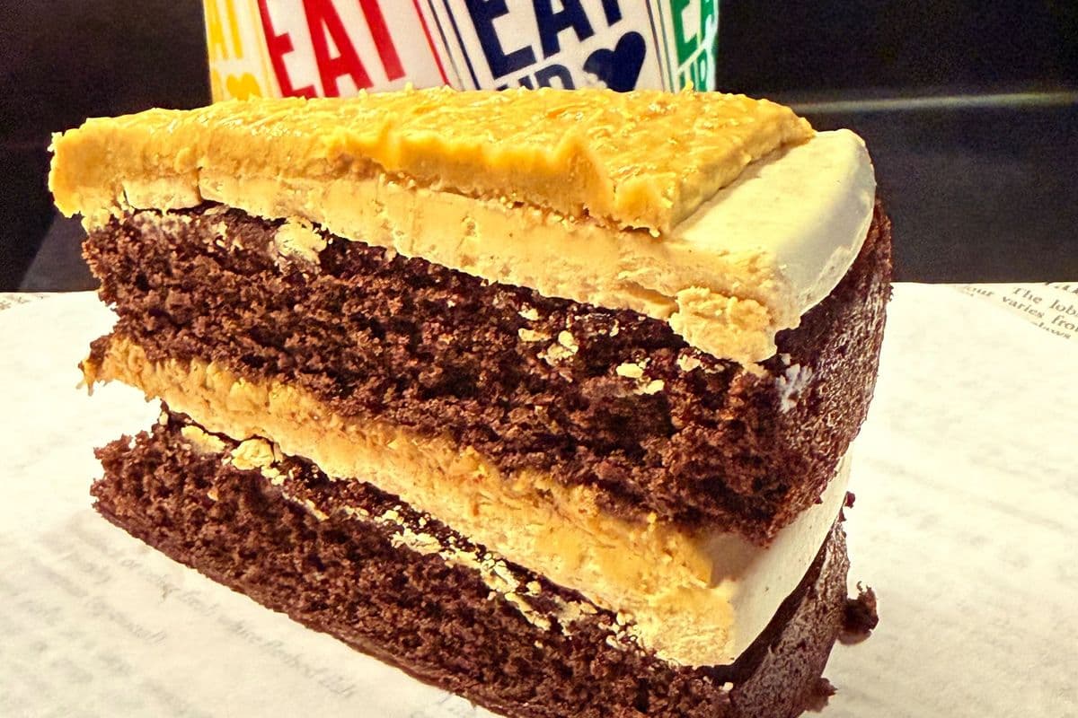 10" Dubai Chocolate Cake