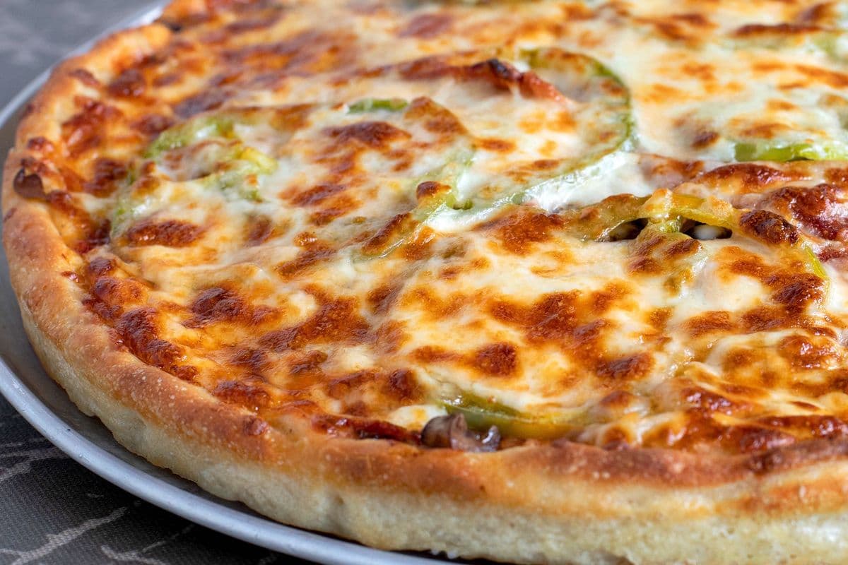 #5 Pepperoni, Mushrooms, and Green Peppers Pizza