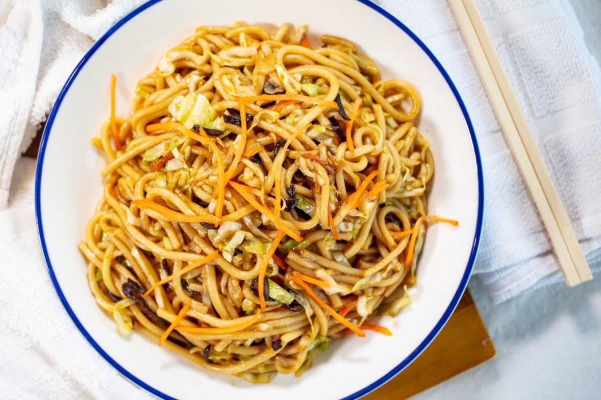 Fried Rice Noodles with Veg