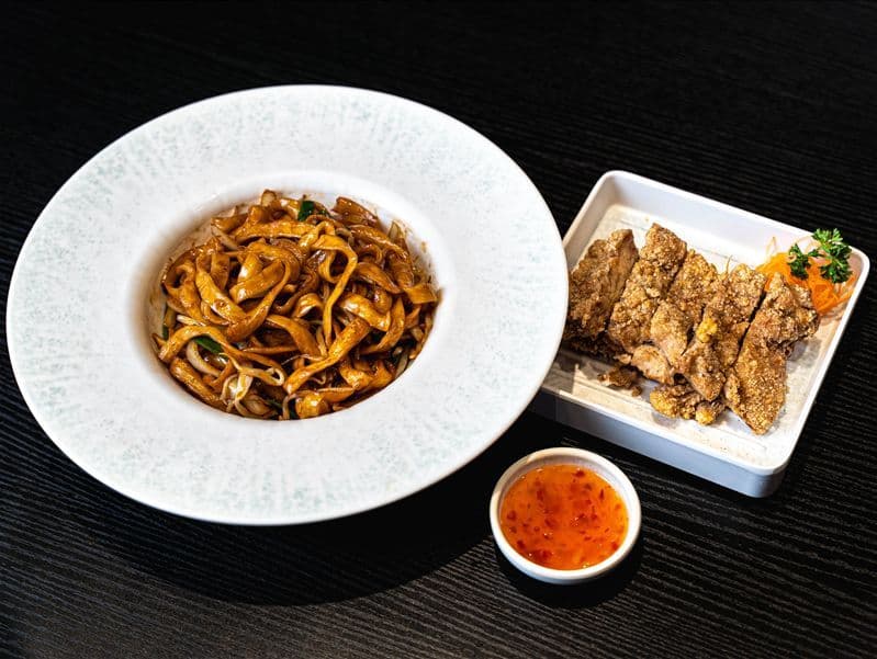 Combo F01 MYST Signature Stir-Fried Sliced Noodle F01 招牌炒刀削麵 配菜套餐