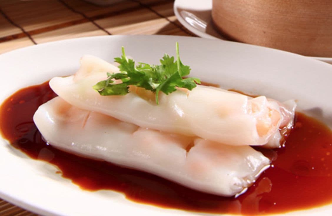 Steamed Rice Flour Rolls with Prawns / 鮮蝦腸粉