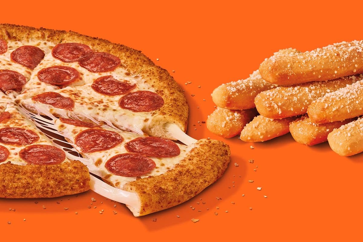 Cheese Stuffed Crunch Crust Bundle