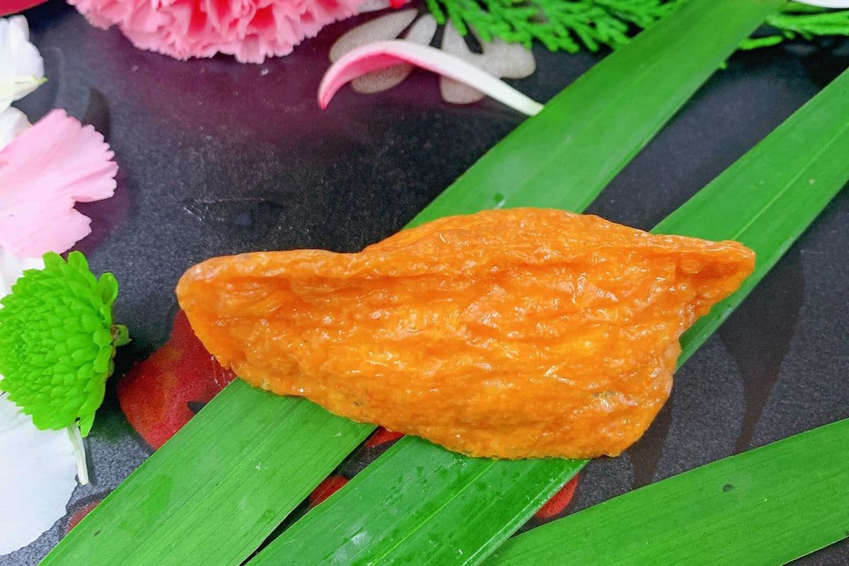 C20. Bean Curd Sushi (3 pcs)