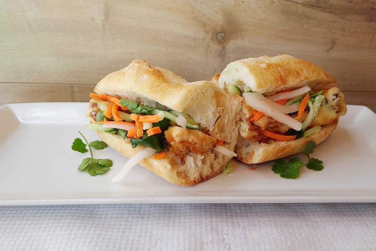 Banh Mi Vegetarien / Vegetarian Banh Mi