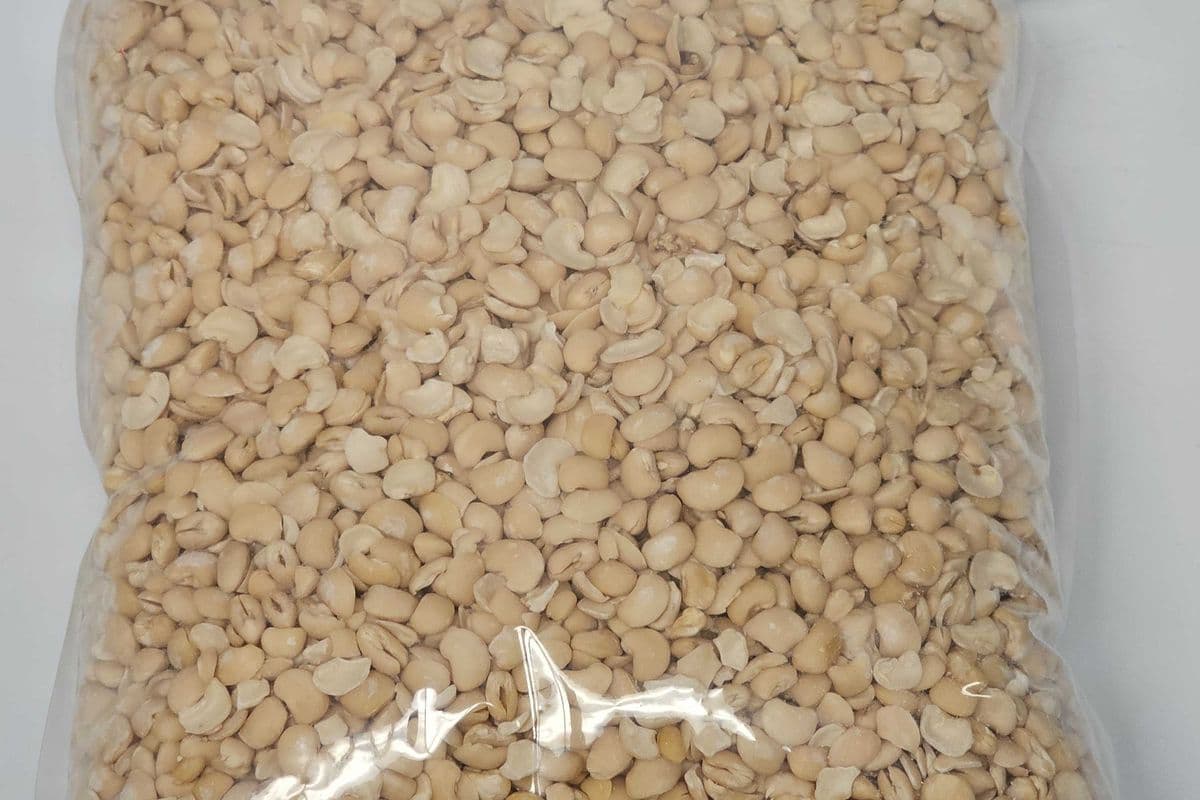 Peeled Beans (4 lbs)
