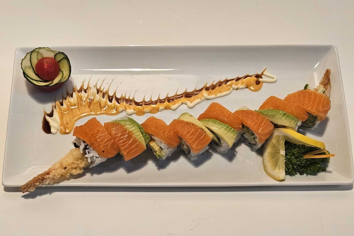 Red Dragon Roll (8pcs)