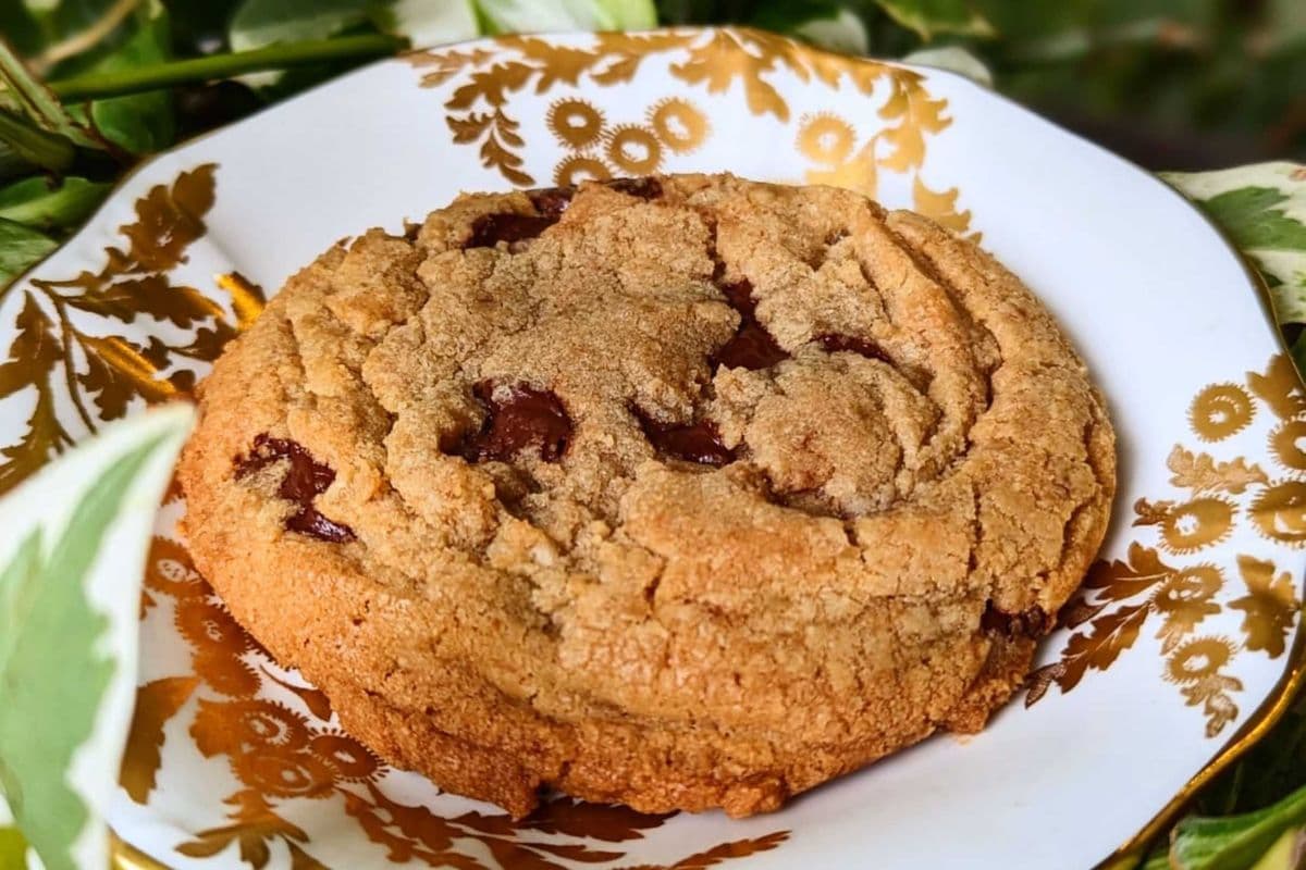 Classic Chocolate Chip Cookie (1pc) (pc)