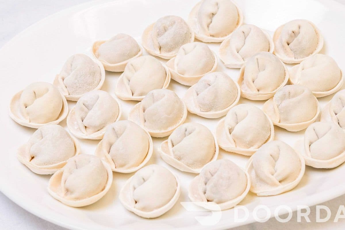 M1. Corn with Cabbage and Pork Dumplings 粟米高麗菜豬肉 (50 pcs) Thin (50pcs)