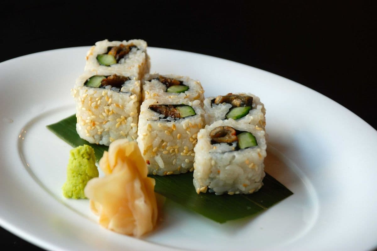 63. Unagi Cucumber Maki Roll (6 pcs)