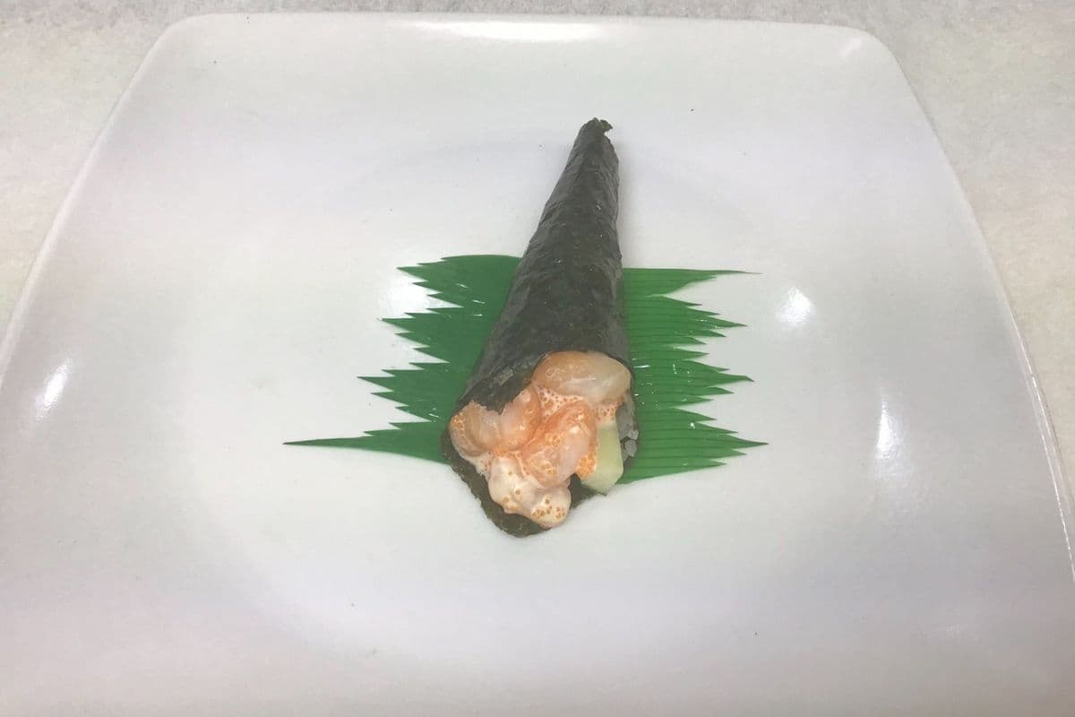 Raw Scallop Hand Cone (1 pc)