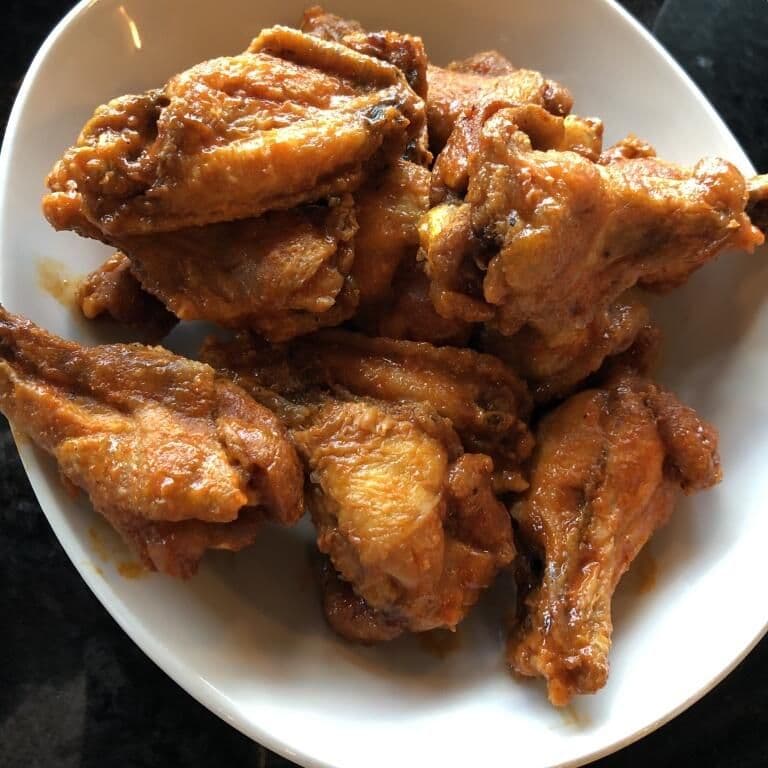 24 AILES DE POULET / 24 CHICKEN WINGS