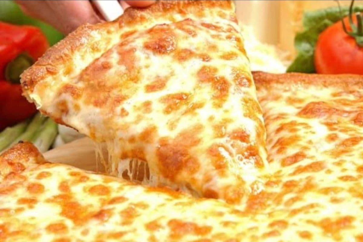 Medium Cheese Pizza
