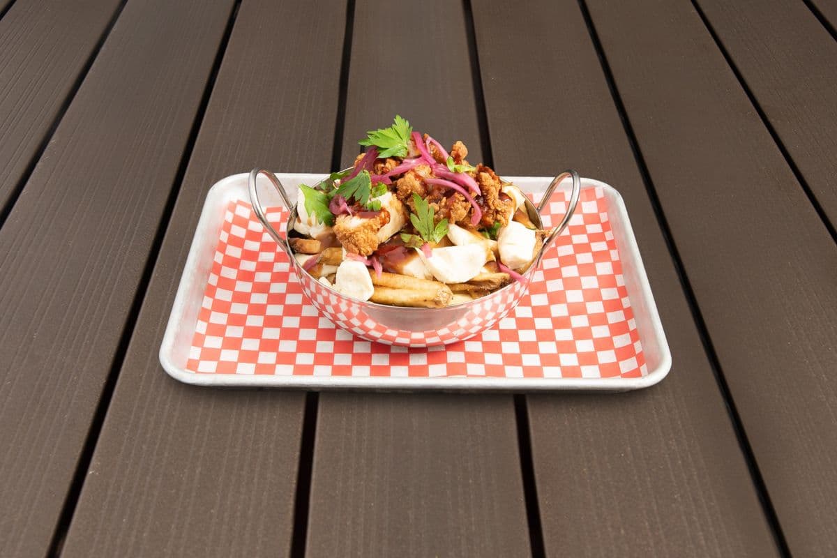 Moyenne Poutine au poulet