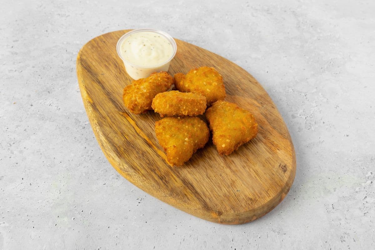 Broccoli Cheddar Poppers with Ranch Sauce