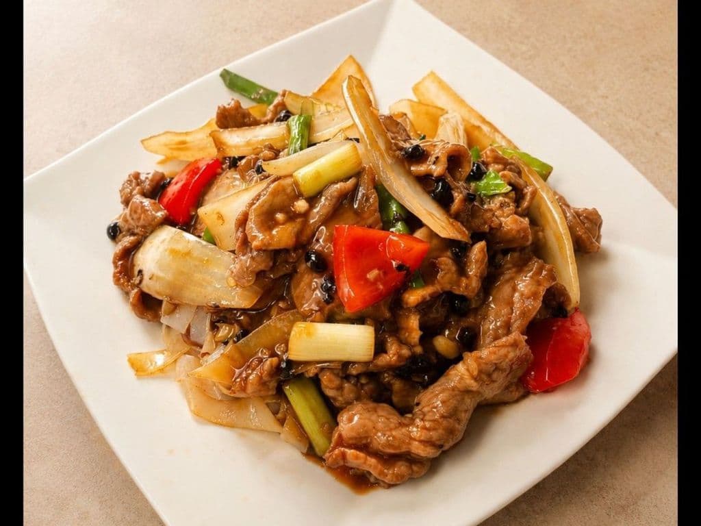602. Stir Fry Beef with Black Bean Sauce on Rice Noodles