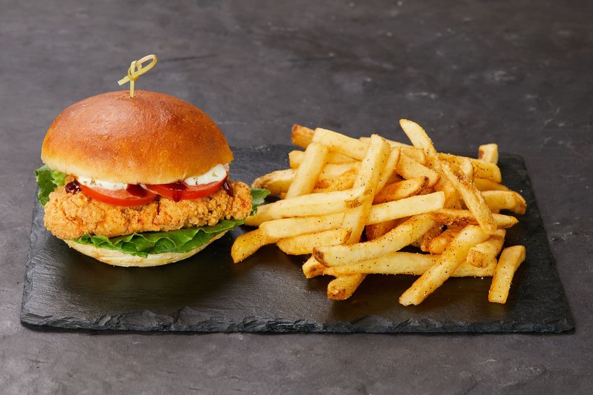CLASSIC WILD CHICKEN CRUNCH SANDWICH