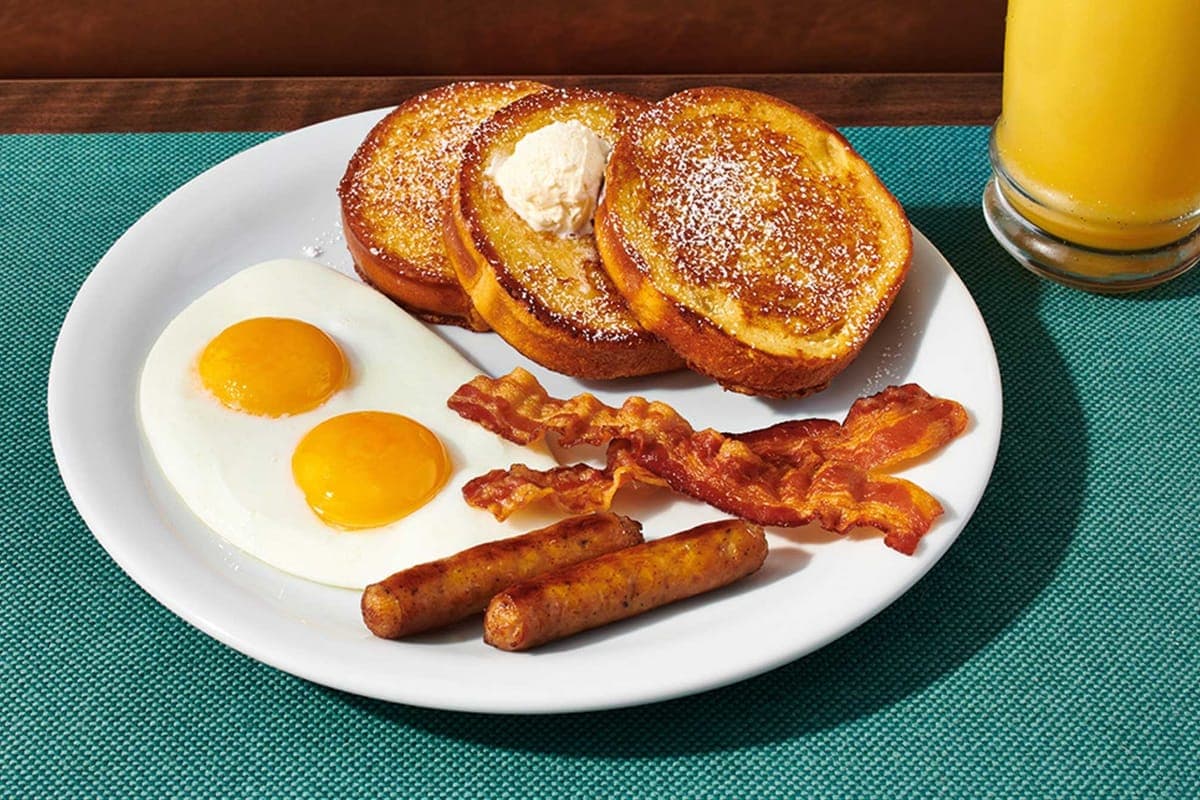 French Toast Slam (860-970 Cals)