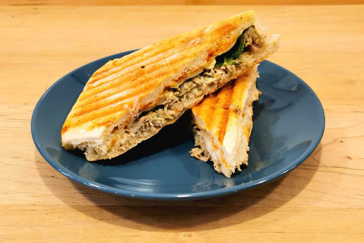 Pulled Pesto Chicken with Roasted Red Pepper Sandwich