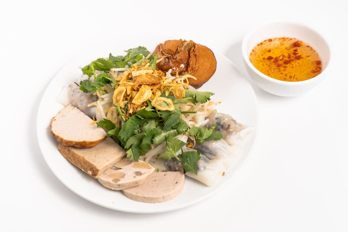 42. Grilled Pork, Pickle Pork Sausage, Spring Roll with Vermicelli - Bun Thit Nuong Nem Chua Cha Gio