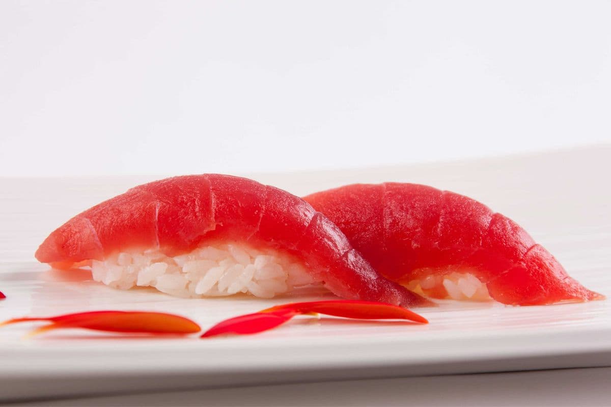 Tuna (Maguro) Nigiri (2 pcs)