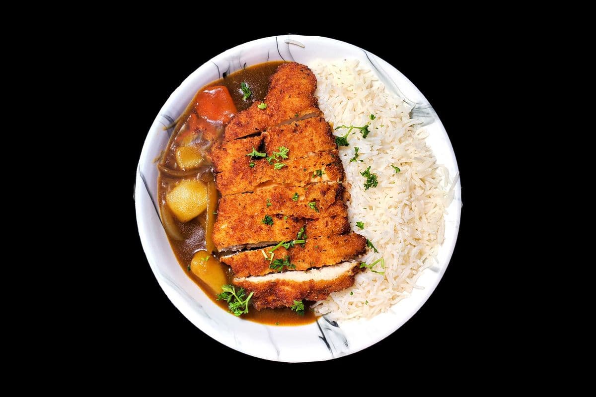 Curry japonais au poulet katsu (schnitzel) / Japanese Curry with catsu chicken (schnitzel)