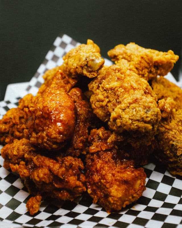 Poulet frit moitié-moitié / Half and Half Fried Chicken