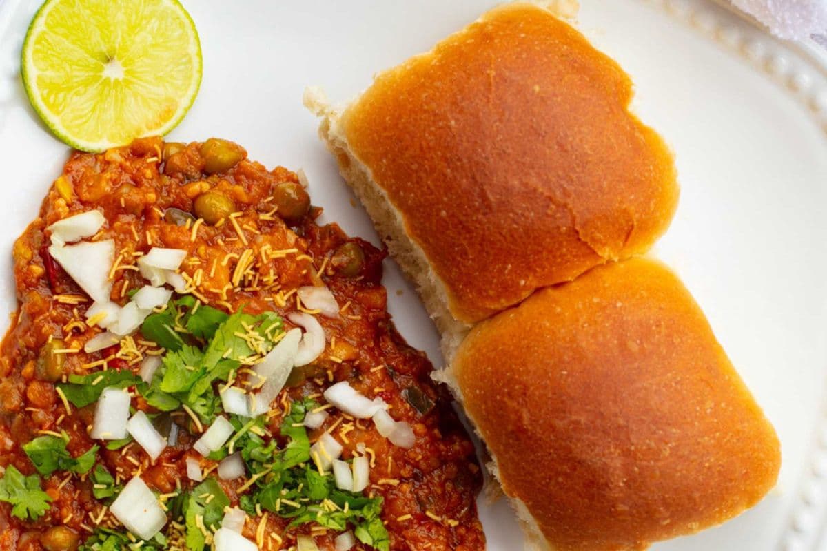 Pav Bhaji + Beverage