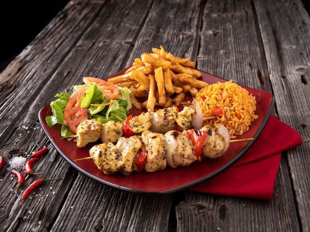 2 Brochettes de Poulet / 2 Chicken Skewers