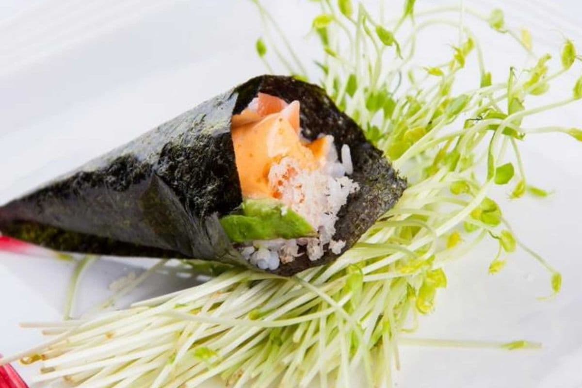 Spicy Salmon Temaki Hand Roll