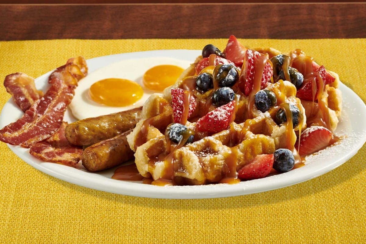 Berry Waffle Slam (1260-1370 Cals)