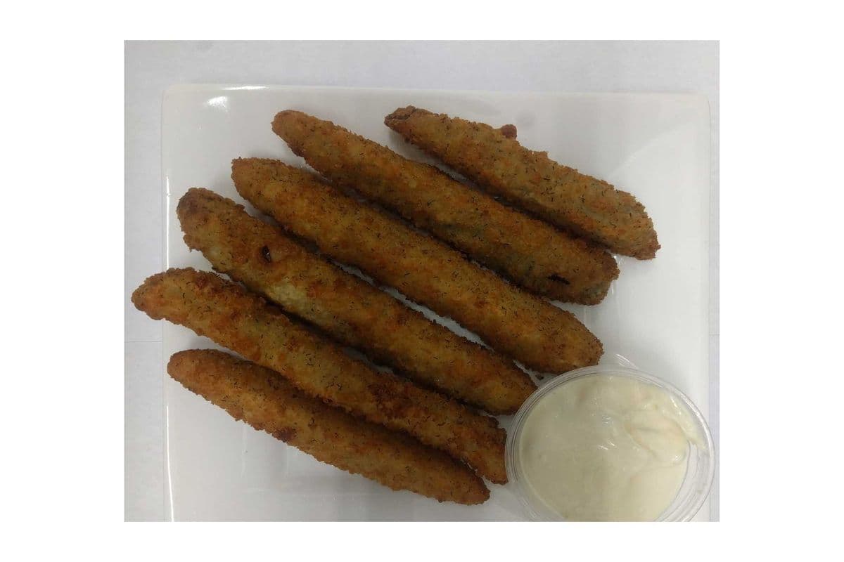 Deep-Fried Pickles (6 Pcs) served with ranch
