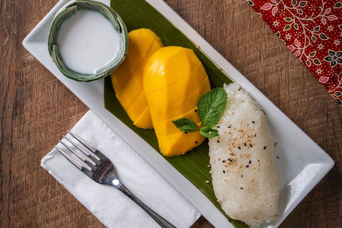 D1 Riz gluant à la mangue | Khao Niaow Ma Muang (Mango Sticky Rice)