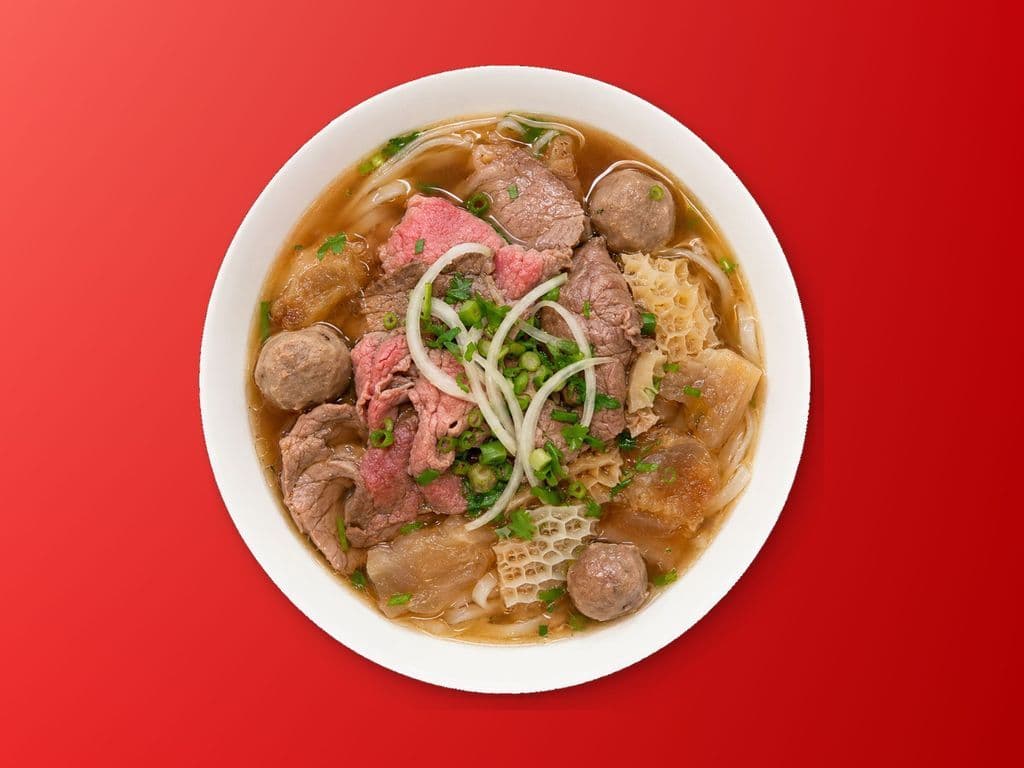 Pho Dac Biet (Tout garnie)