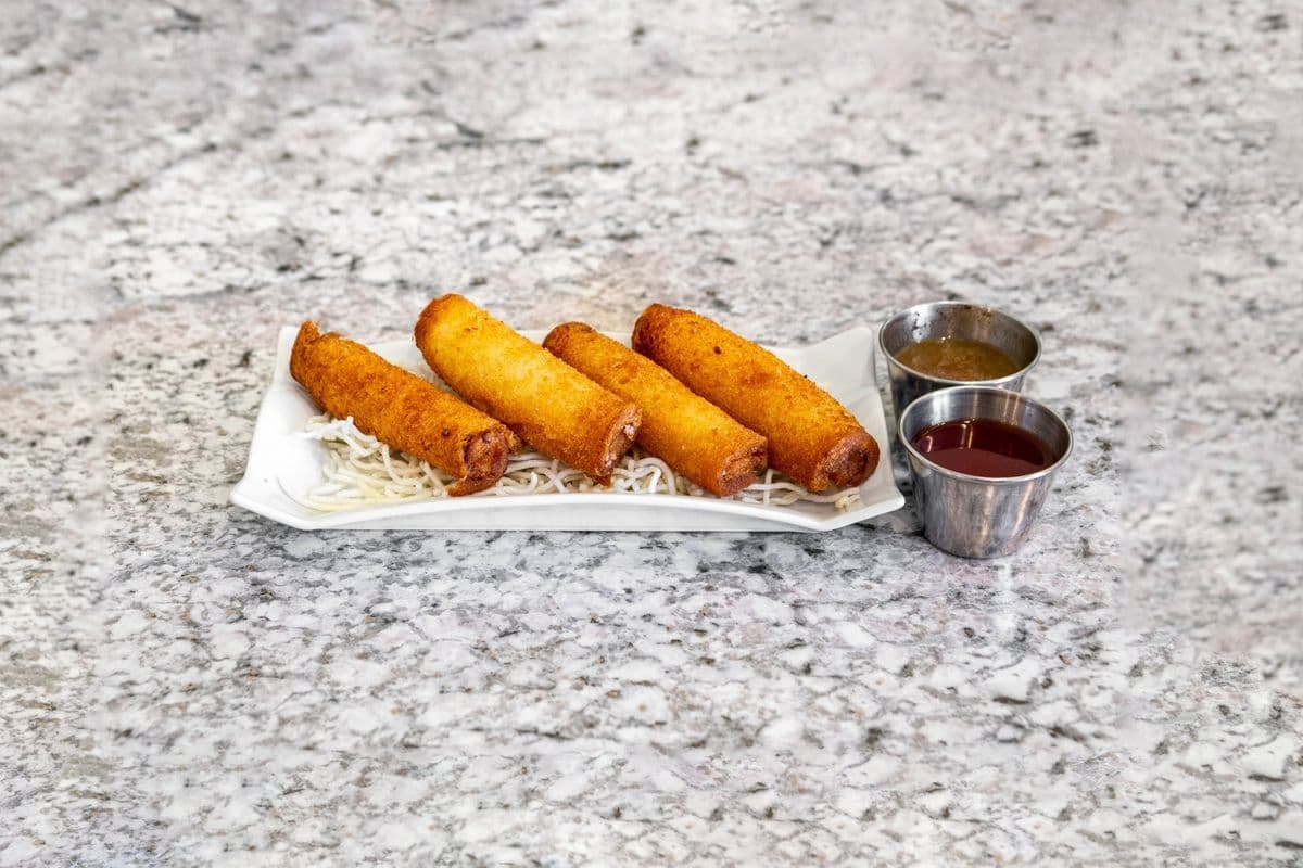 Fufa Rolls (4 pcs)