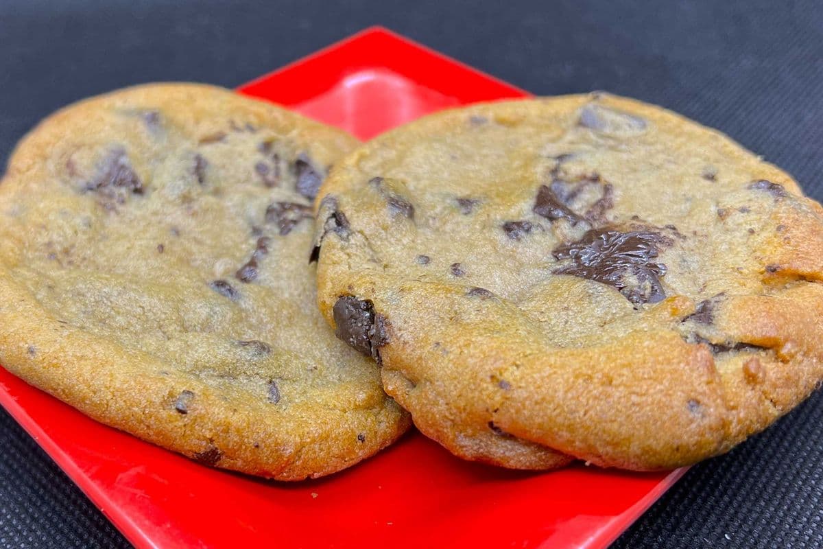 Chocolate Chunk Cookies (2 pcs)