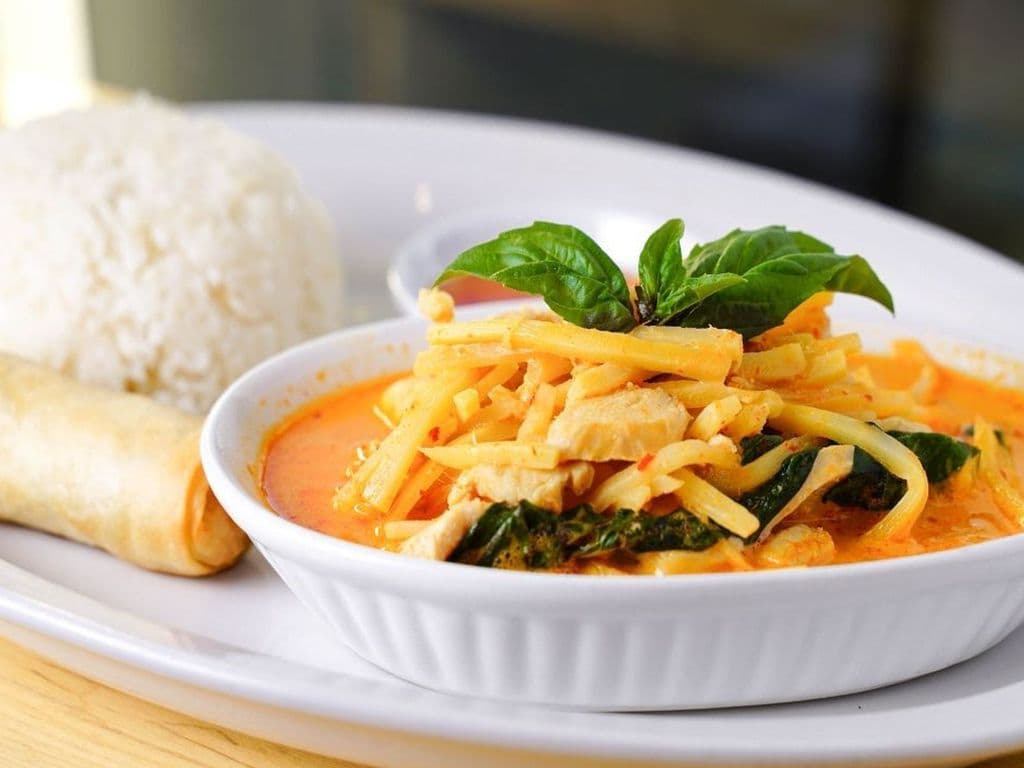 L5R. Red Curry with Bamboo Shoots, Bell Peppers and Basil Leaves