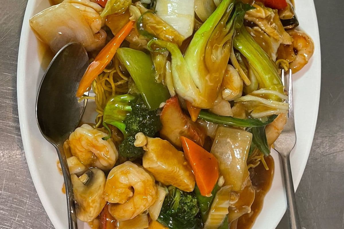 Cantonese Chow Mein 廣東炒麵