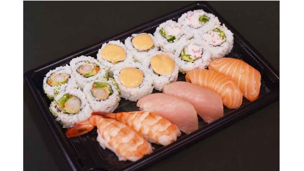 Maki and Sushi Combo